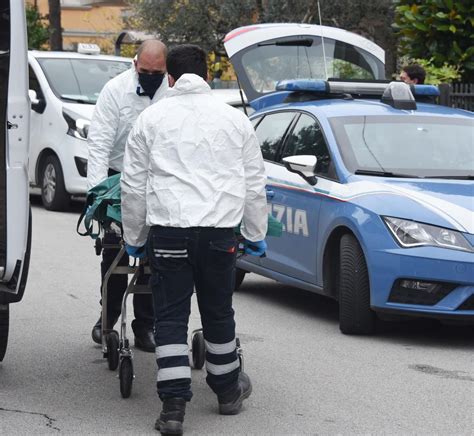 Rimini Muore Folgorato Mentre Aiuta Gli Amici In Garage