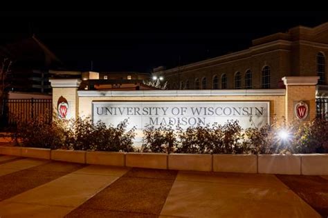 50+ Wisconsin Football Stadium Stock Photos, Pictures & Royalty-Free ...