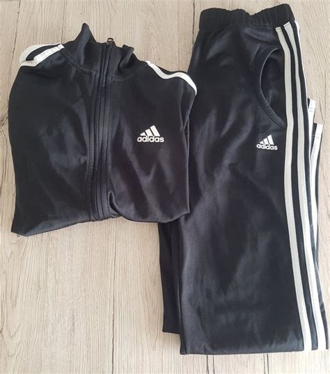 Adidas Traineranzug Gr 152 11 12 Jahre Kaufen Auf Ricardo