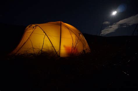 Arctic Oven Igloo Tent | Blister