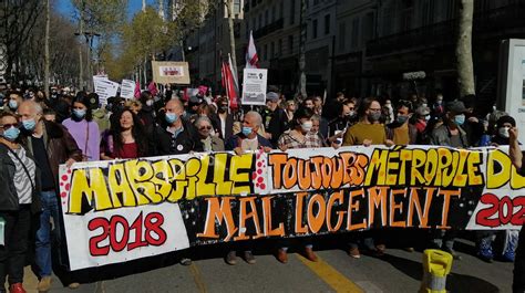 Plus D Un Millier De Personnes Manifeste Contre Le Mal Logement