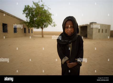 Children Of A School In The Sahara Desert Sudan Stock Photo Alamy