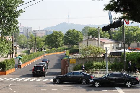 상습정체 ‘서초→용산 8분 만에윤 대통령 8시31분 첫 출근