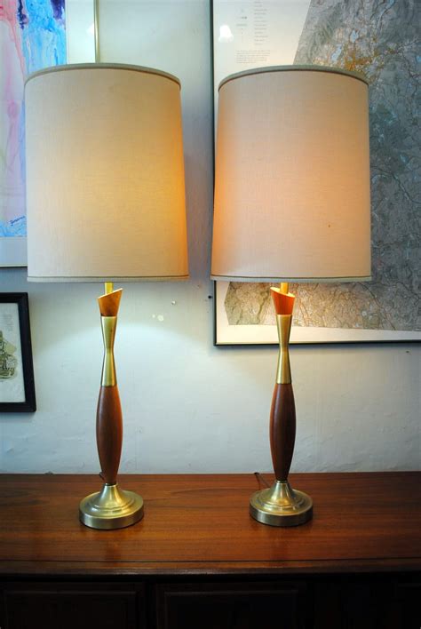 Pair of Mid Century Modern Lamps | Circa