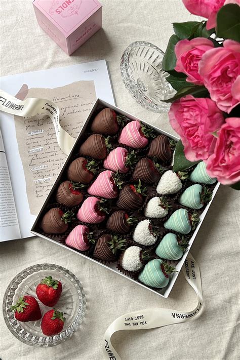 Клубника в шоколаде "Зверополис" - купить в Москве | Flowerna