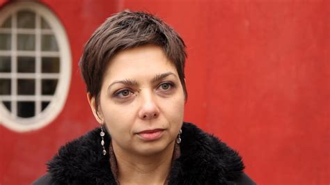 Елена Божинова в подкрепа на Червената къща #‎saveRedHouseSofia‬ - YouTube