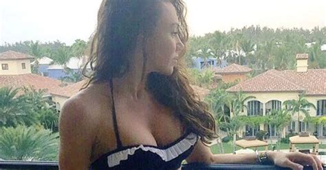 Michelle Heaton Proudly Flaunts Toned Body In Frilly Bikini As She