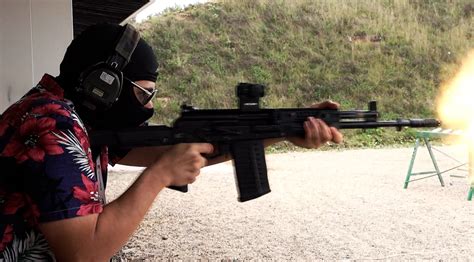 Kalashnikov presented an updated АК-12 || Kalashnikov Media