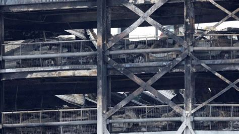 Dismantling Of Luton Airport S Fire Hit Car Park Starts Bbc News