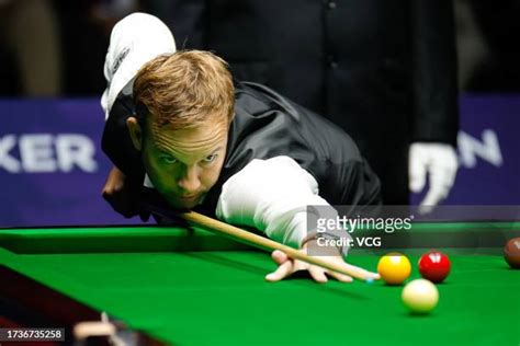 3808 Ali Carter Snooker Stock Photos High Res Pictures And Images