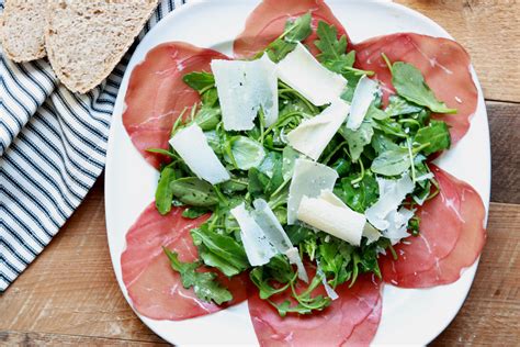 Light bresaola and arugula salad - SugarLoveSpices