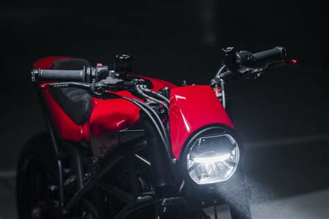 La Multistrada Rinasce Muscle Naked Motociclismo