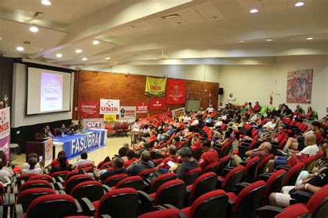 PLENÁRIA NACIONAL DA FASUBRA CELEBRA OS 45 ANOS DA FEDERAÇÃO EM CLIMA