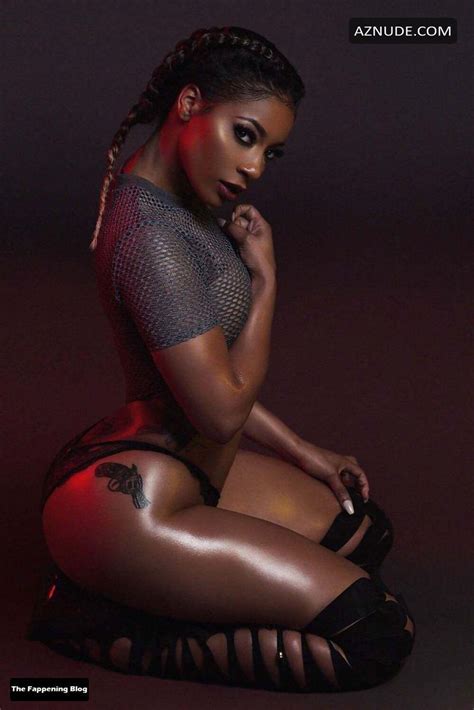 Tommie Lee Nude And Sexy Photos Collection AZNude