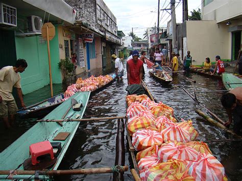 Disaster Relief Community Work for Typhoon Ondoy - Rayomar Management Inc.