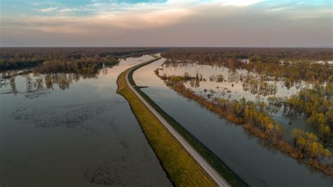 No Levee Left Behind | The Levee Was Dry