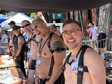 Ldg Clothing Check At Folsom Street Fair San Francisco Leathermen S