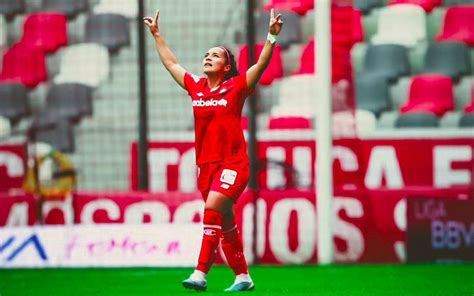 Cinthya Peraza continúa haciendo diabluras en Toluca El Sol de