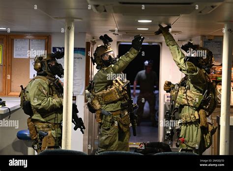 members   coast guard maritime security response team east