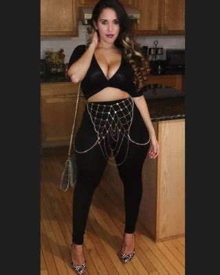 Curvy Claire Nude Porn Pics Leaked XXX Sex Photos App Page PICTOA