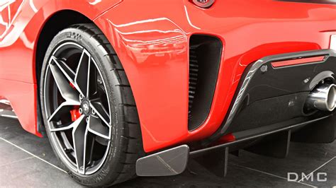 Ferrari Pista Carbon Rear Vents