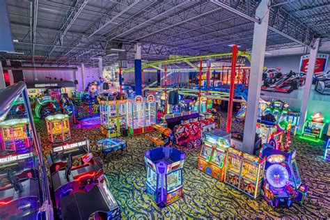 Massive New Chandler Restaurant With Go Karts Laser Tag And High Tech