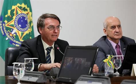 Senador Pede Na Justiça Que Jair Bolsonaro Pague Custos De Produção De