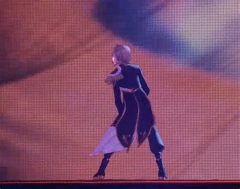 Fiona On Twitter Nae Shaking His Ass