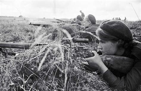 Rare Photographs Of The Deadly Soviet Women Snipers 1941 1945 Rare