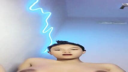 Indo MILF Dinda Live