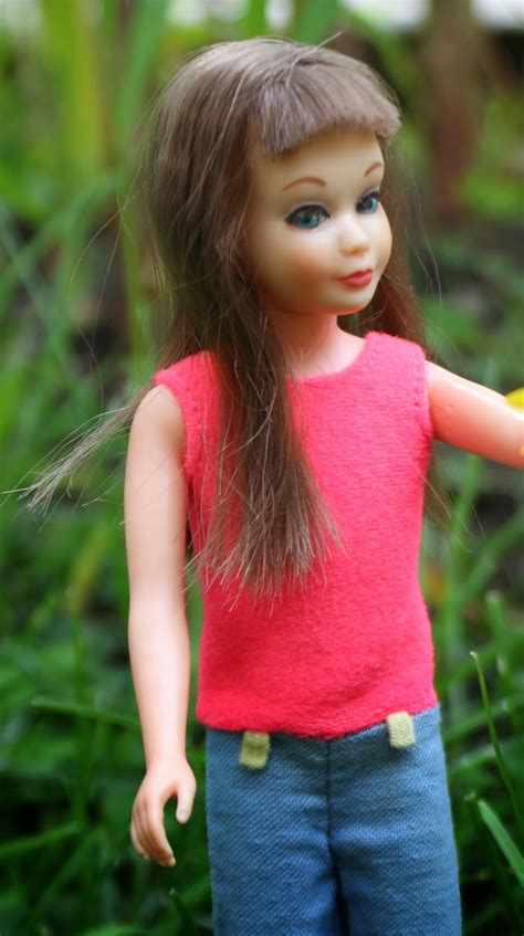 Planet Of The Dolls Doll A Day Skipper Saturday Brunette Twist And Turn Skipper And The