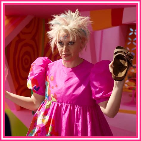 10 Barbie Movie Outfits to Recreate As Halloween Costumes 2023 | Teen Vogue