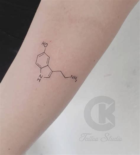 Mol Cula De Serotonina A F Rmula Da Felicidade No Bra O Tatuagem