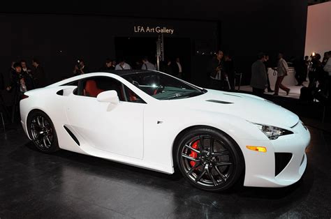 LEXUS LFA - lexus-lfa_white_2.jpg