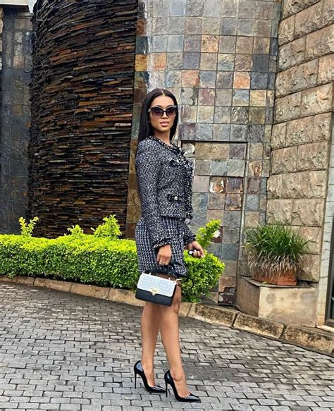 Classy Lady.🤍 | Classy women, Classy dress outfits, Classy outfits for ...