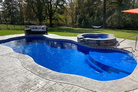 Billabong Cove Ultra Modern Pool Patio