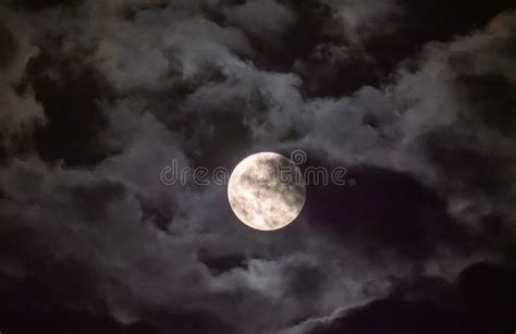 Full Moon in the Sky with Clouds Stock Photo - Image of astronomy, dream: 215915920