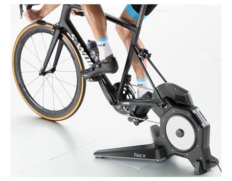 TACX FLUX S Smart Trainer Heimtrainer Trainingsmatte für