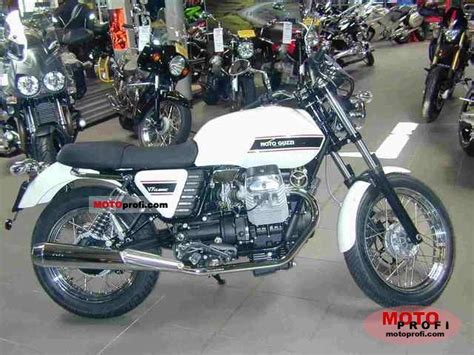 Moto Guzzi V7 Classic 2011 Specs and Photos