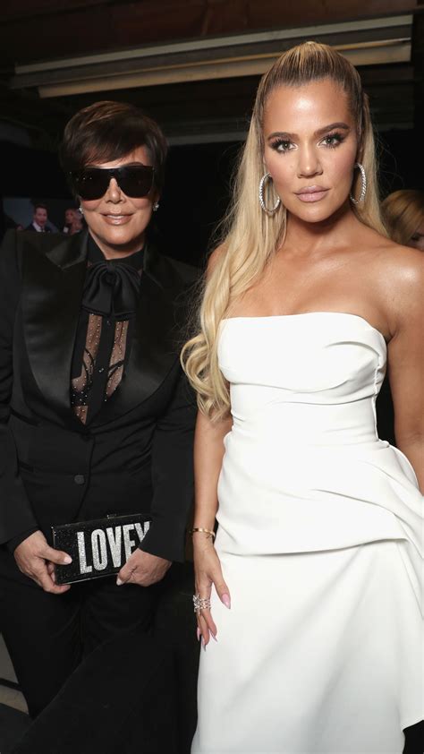 Khloe Kardashian Is Angelic In White At The 2018 E Pcas E News