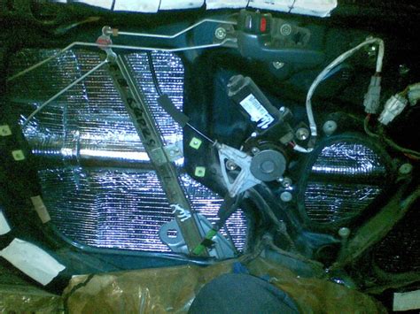 Проклеил передние дверьки — Toyota Sprinter Marino, 1,6 л, 1992 года ...