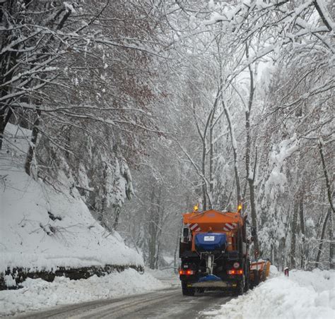 Premium Photo | Snow clearing