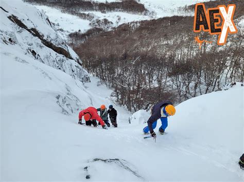 Curso de Montañismo Invernal escalada en hielo Ushuaia