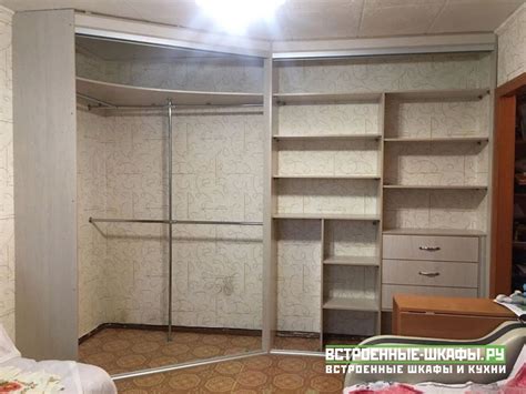 Угловой встроенный шкаф купе с планкой под натяжной потолок - Пример ...