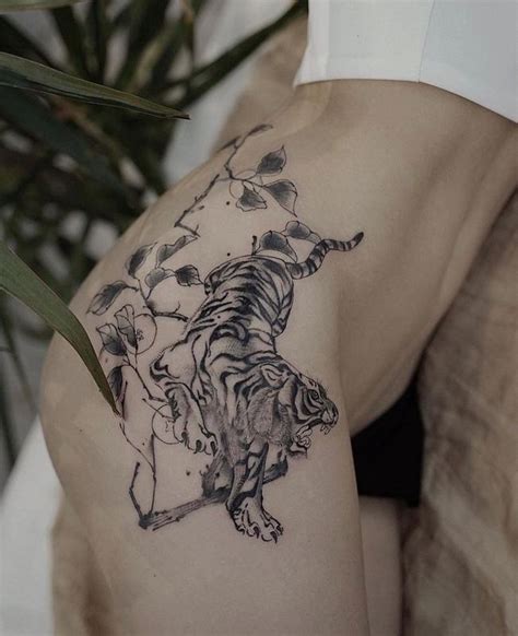 Top Tiger On Thigh Tattoo In Coedo Vn