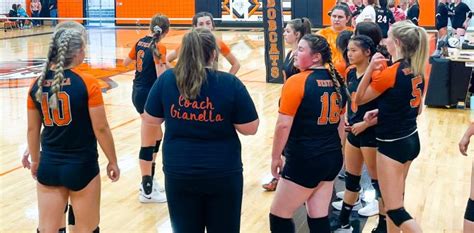 Nestucca Bobcats Volleyball Season Start With 5 2 Record Look To