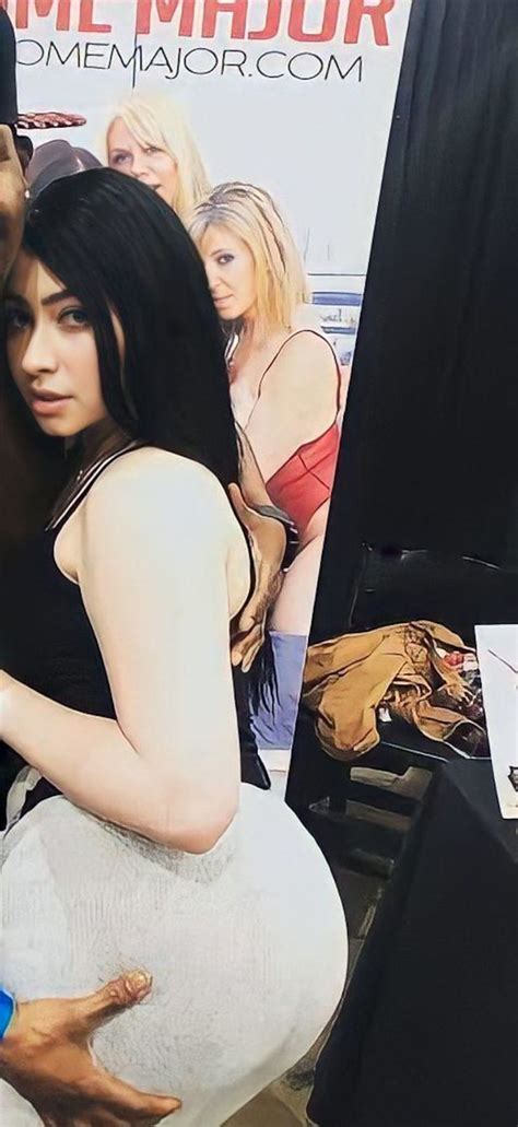 What S The Name Of This Big Ass Pale Teen Reply