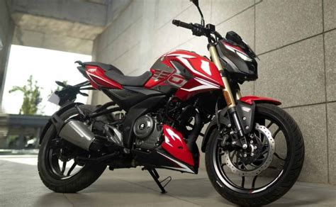 Top las motos naked de cc más potentes del mercado Motociclismo Rock n Roll