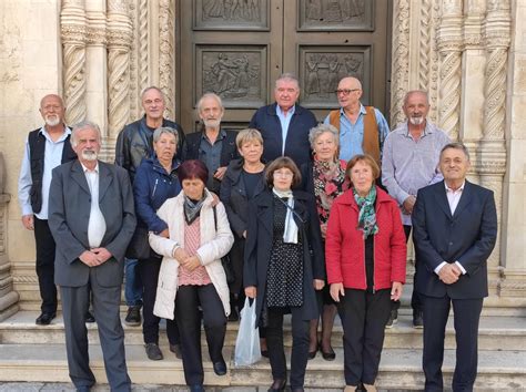 Šibenski Opet zajedno nakon 50 godina Šibenski ugostitelji proslavili veliku obljetnicu mature