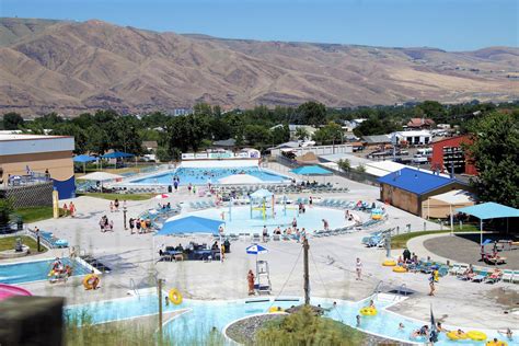 Summertime at the Clarkston Aquatic Center | Inland 360